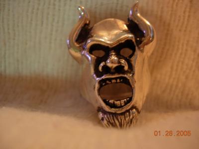 Large Demon Ring with Horns & Beard-Gold - Click Image to Close